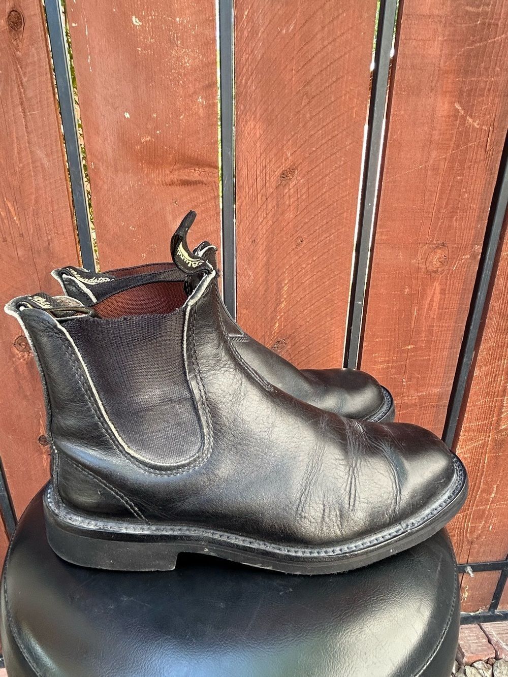 Blundstone VIBRAM soles leather boots  size 10.5 Men's